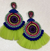 Load image into Gallery viewer, The Ceciel Farah Earrings create an eye-catching look. Looks great wether you dress it up or just wear it with a simple t-shirt. Earrings made with ​​the intricate soutache technique embroidery. They will come in a gift box. Handmade with so much love and care using high quality materials. Unique piece. Silk ribbons, Swarovski crystals and silk tussel. Back is 14K Gold to avoid allergies. Lightweight
