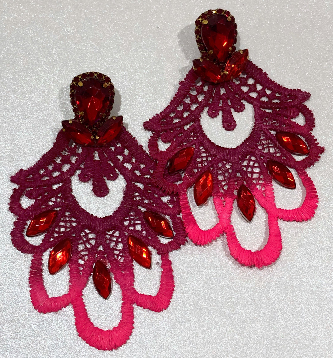 The Ceciel Granada Earrings create an eye-catching look.  Looks great wether you dress it up or just wear it with a simple t-shirt. Earrings made with ​​the intricate soutache technique embroidery. They will come in a gift box.  Handmade with so much love and care using high quality materials. Unique piece. Swarovski crystals and silk tussel. Back is 14K Gold to avoid allergies. Lightweight