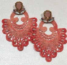 Load image into Gallery viewer, The Ceciel Lily Earrings create an eye-catching look.  Looks great wether you dress it up or just wear it with a simple t-shirt. Earrings made with ​​the intricate soutache technique embroidery. They will come in a gift box.  Handmade with so much love and care using high quality materials. Unique piece. Swarovski crystals and silk tussel. Back is 14K Gold to avoid allergies. Lightweight
